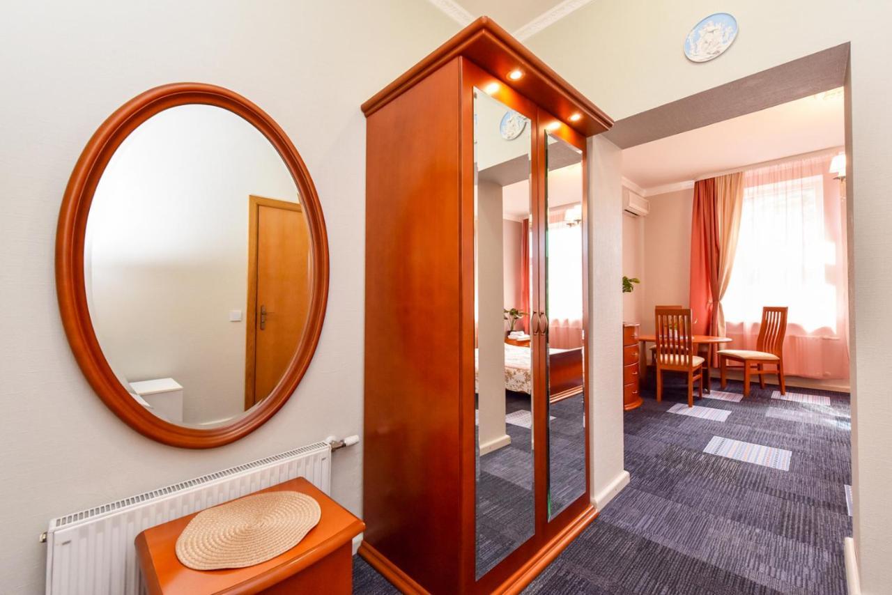 Hotel Jugend With Self Check-In Liepāja Dış mekan fotoğraf