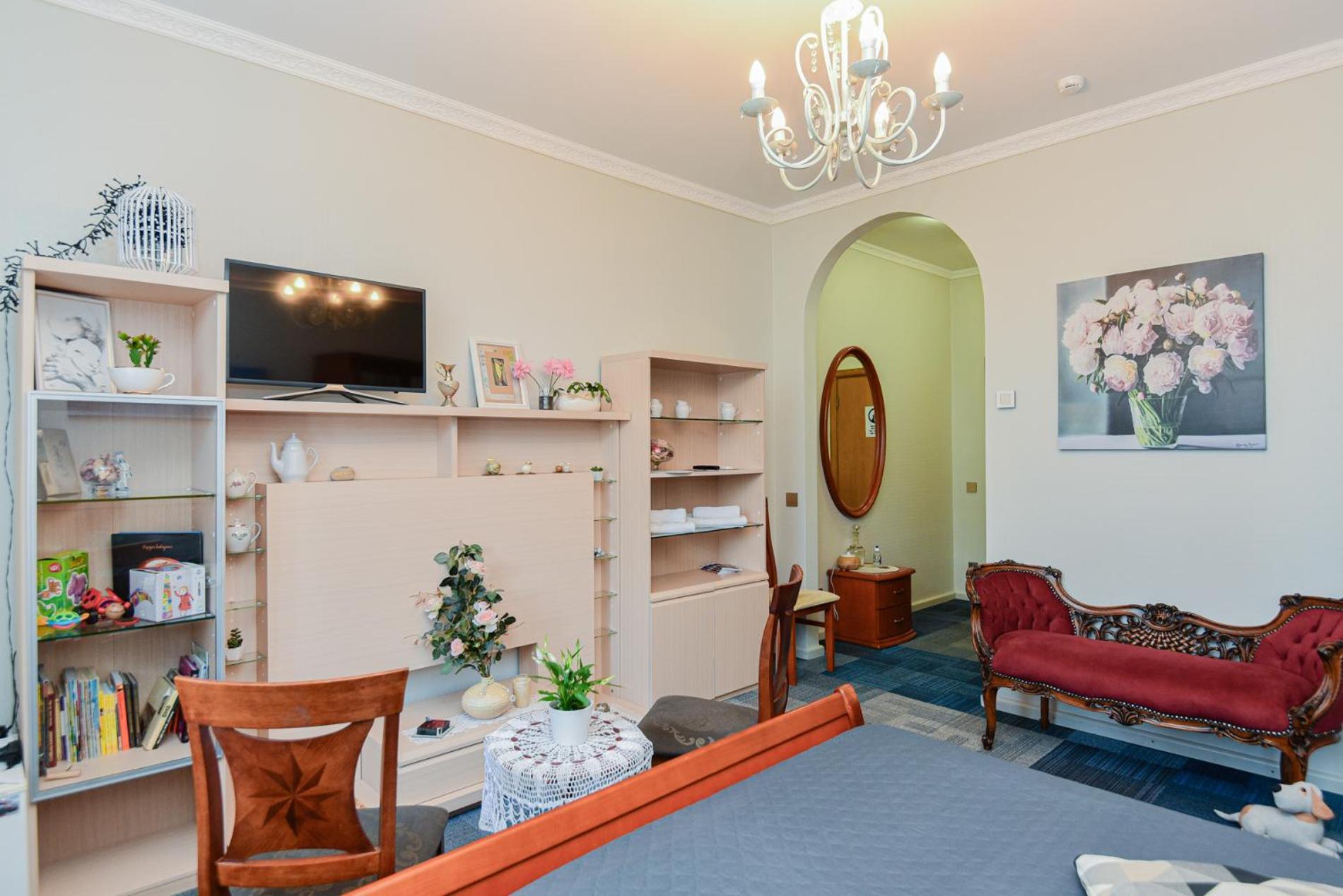 Hotel Jugend With Self Check-In Liepāja Dış mekan fotoğraf